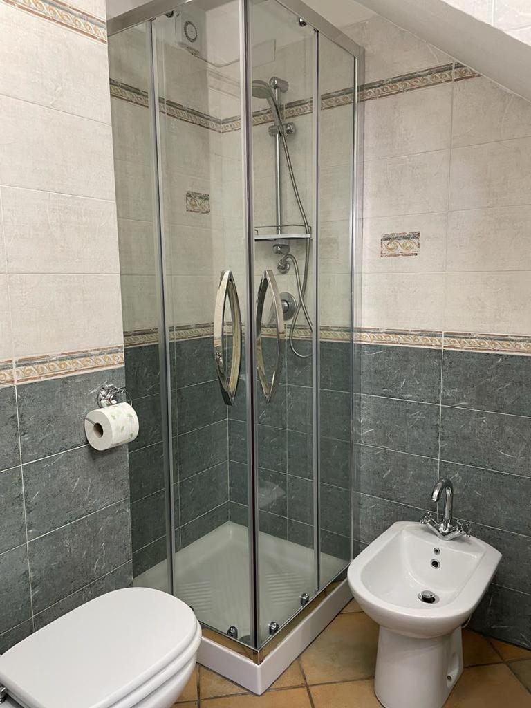 Excellent Rooms Paola'S أولبيا المظهر الخارجي الصورة